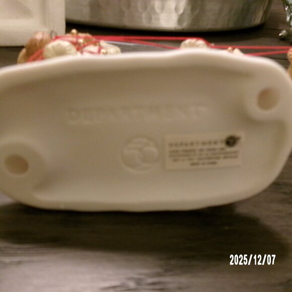 Dept Department 56 North Pole Series Canine Couriers Christmas Dog Sled 56706 - Picture 9 of 9